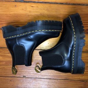 2976 Quad Platform Chelsea Boot